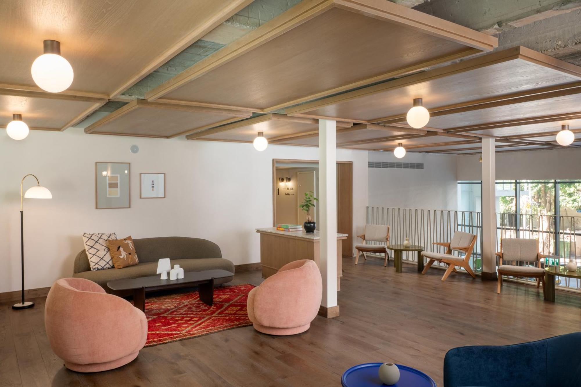 Master Mazeh Hotel Тел Авив Екстериор снимка